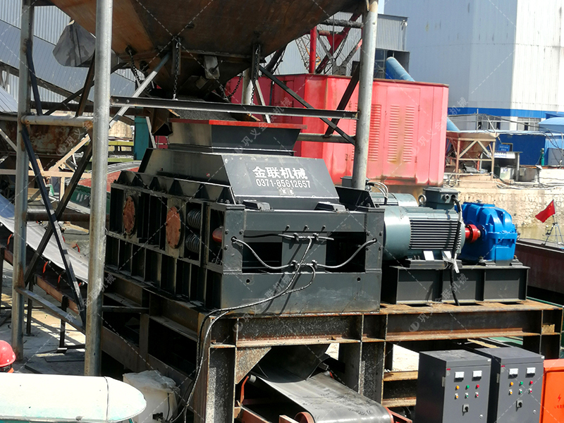 青石和河卵石哪個制砂好？用對輥破碎機怎么樣？