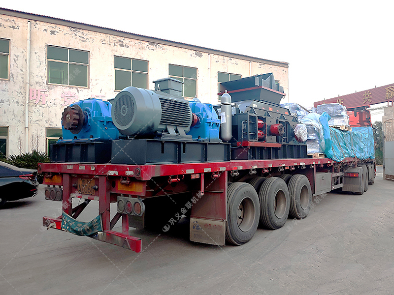 花崗巖液壓對輥破碎機(jī)多少錢？有沒有好的廠家推薦？