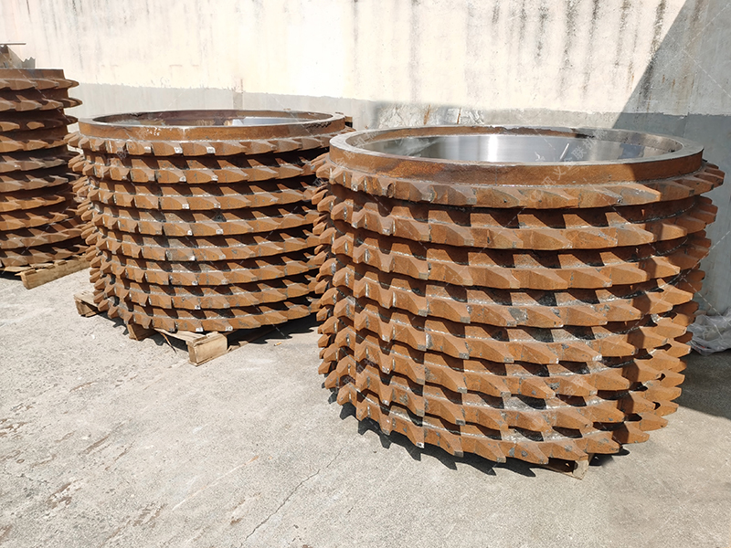 石油焦齒輥破碎機(jī)齒形有哪些？價(jià)格多少？