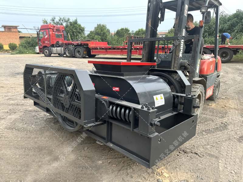 煤矸石破碎專家：狼牙破碎機在固廢處理中的有哪些獨特優(yōu)勢？